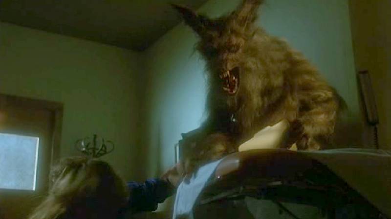 Une représentation du loup-garou au cinéma : le monstre antropomorphique du film Hurlements de Joe Dante - 1981
