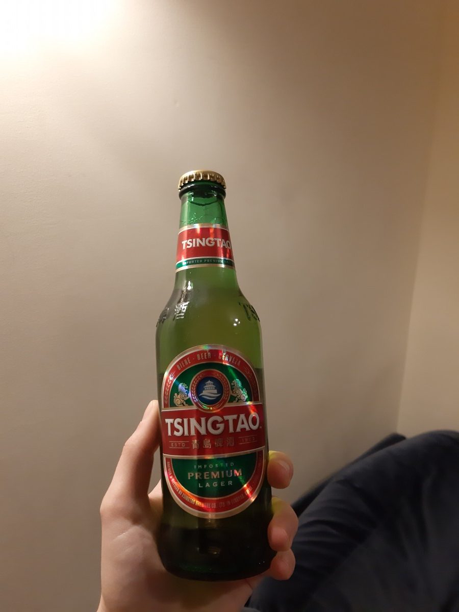 Une bouteille de la bière chinoise TsingTao