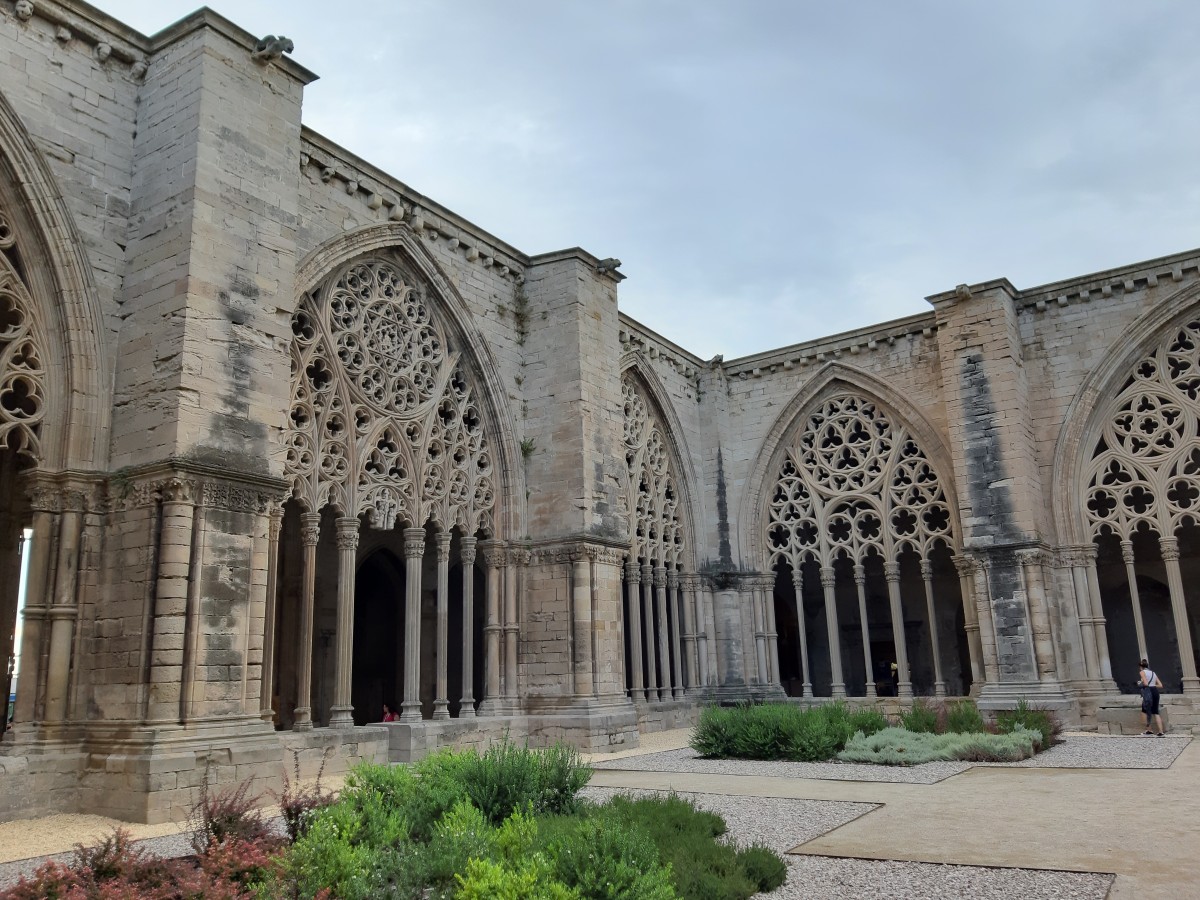 Fenêtres du cloître de la cathédrale La Seu Vella à Lleida