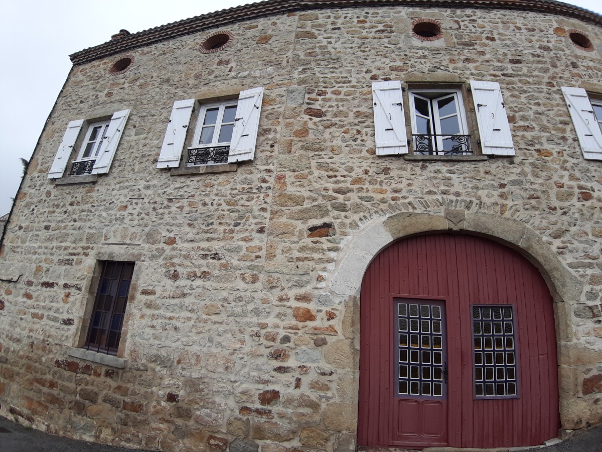 Maison dans Montpeyroux (63)