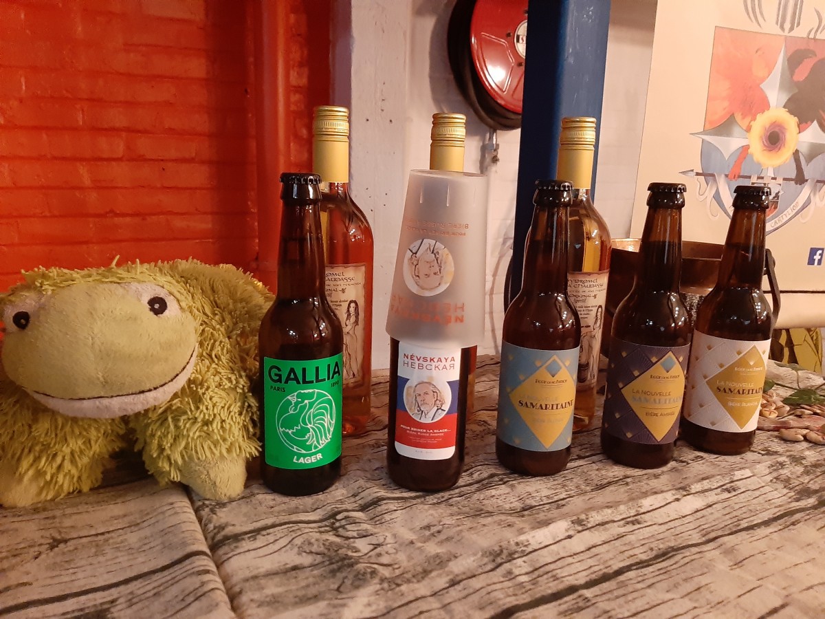 Moutonouille et 5 bouteilles de bières différentes et 3 bouteilles d'hydromel de la Chaudasse