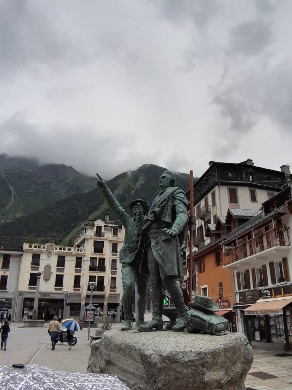 Statue de Horace Bénédict de Saussure et Jacques Balmat à Chamonix